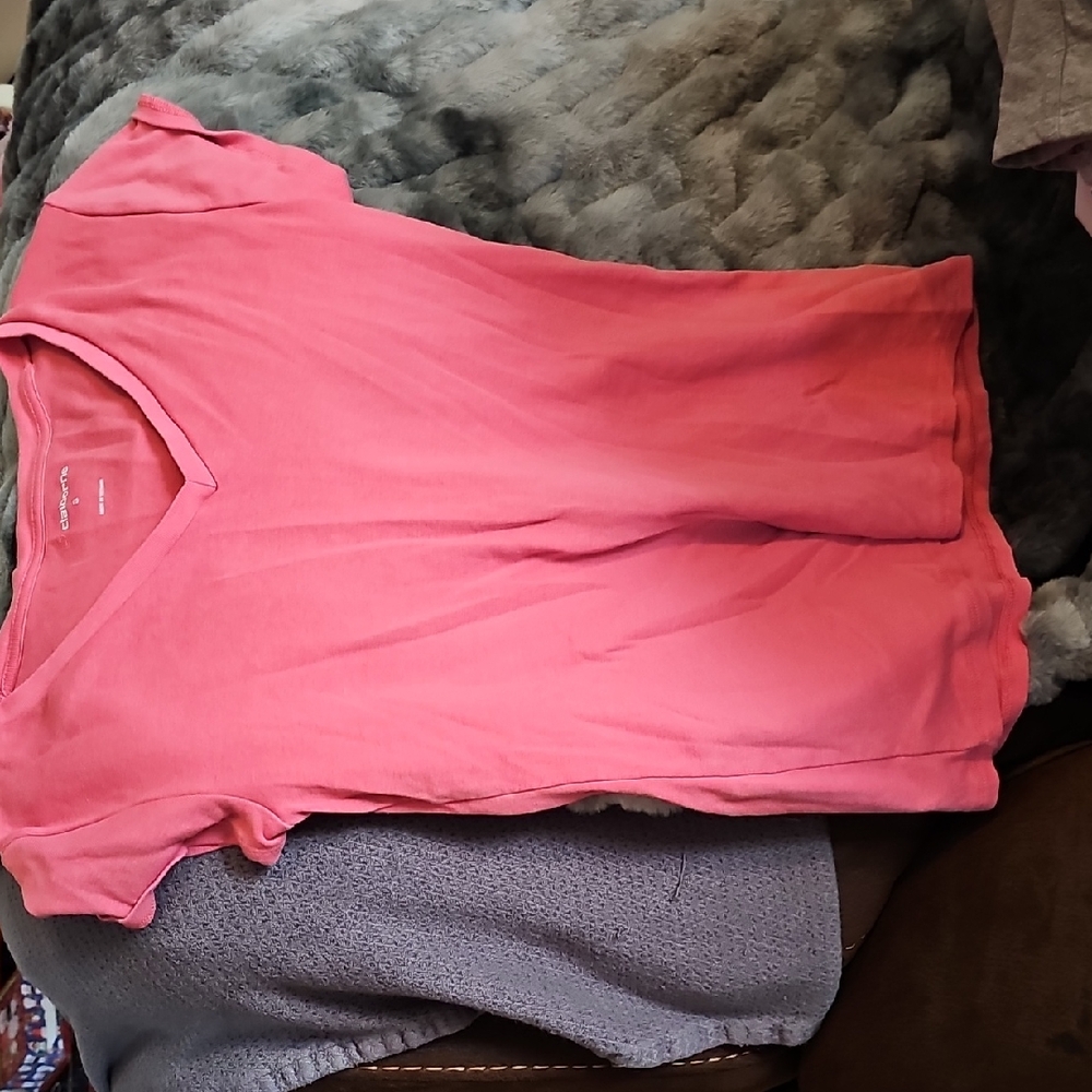 Liz Claiborne Coral Short Sleeve V-Neck Top